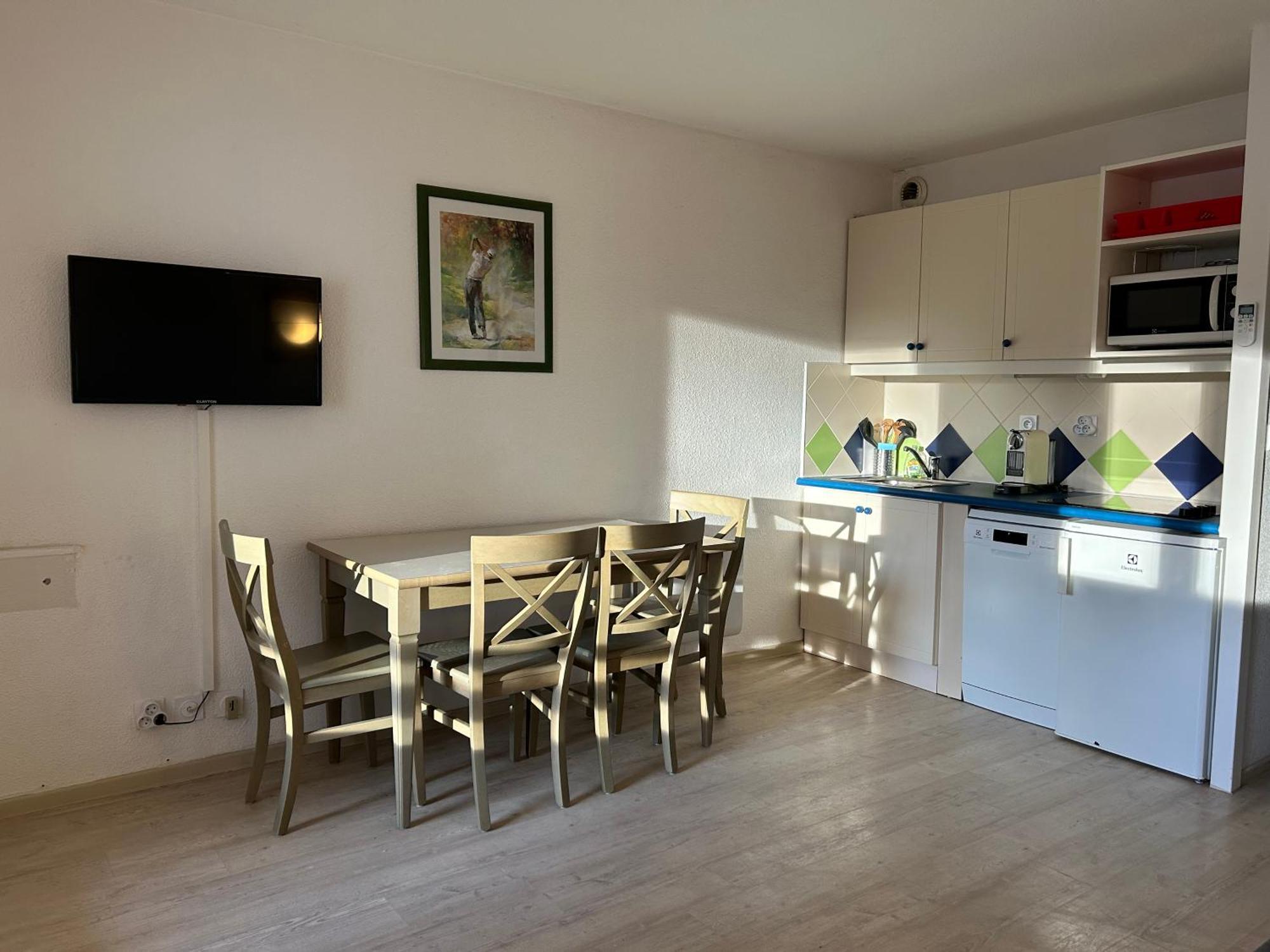 Domaine Valescure Appartement 1 Ou 2 Pieces Vue Jardin Ou Piscine Saint-Raphaël Buitenkant foto