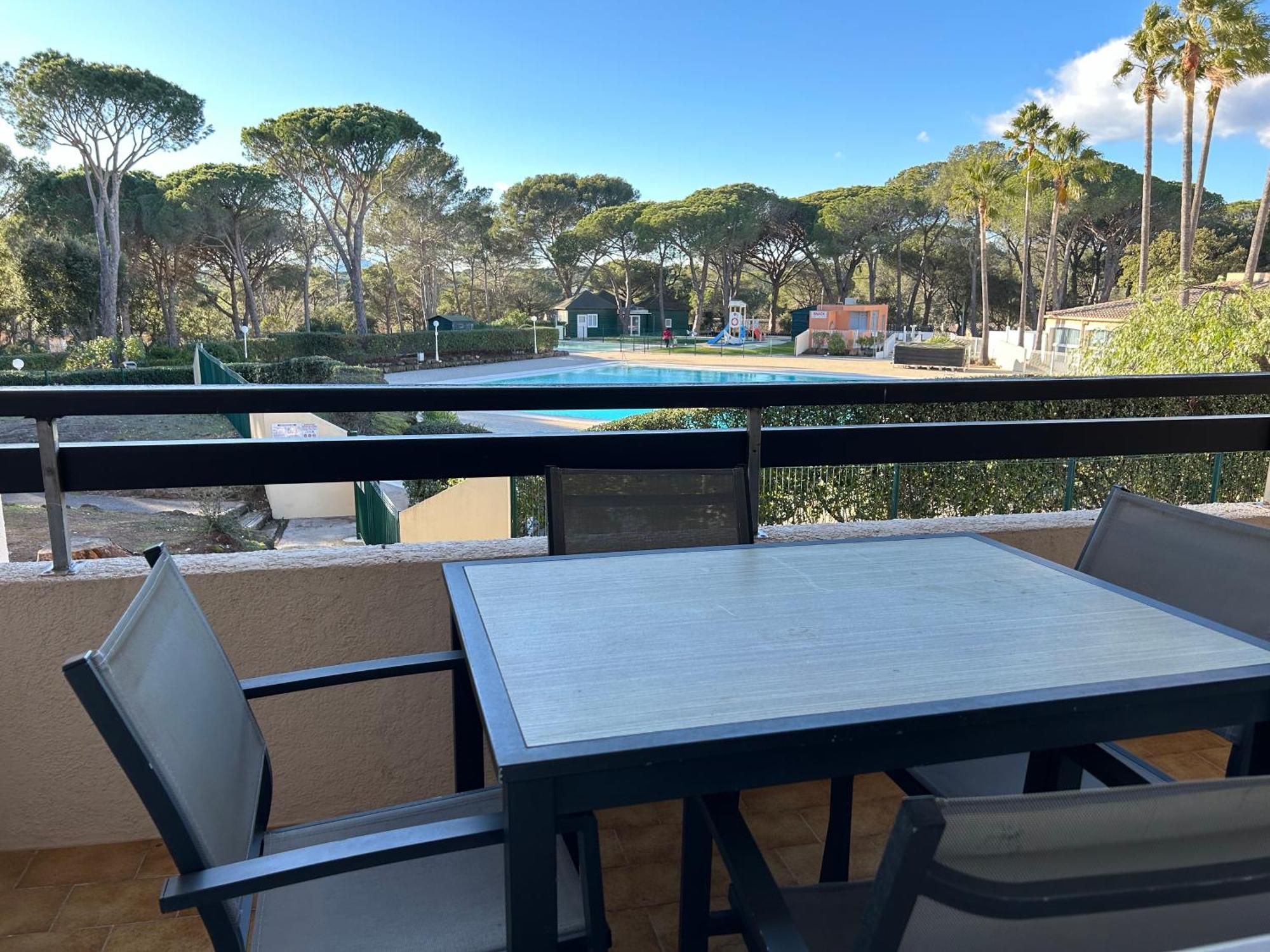 Domaine Valescure Appartement 1 Ou 2 Pieces Vue Jardin Ou Piscine Saint-Raphaël Buitenkant foto